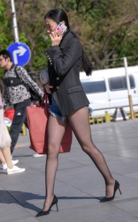 丝袜高跟