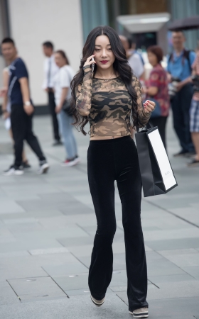 美女