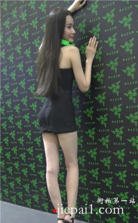 4k-黑色紧身包臀超短裙长腿美女，颜值超高。