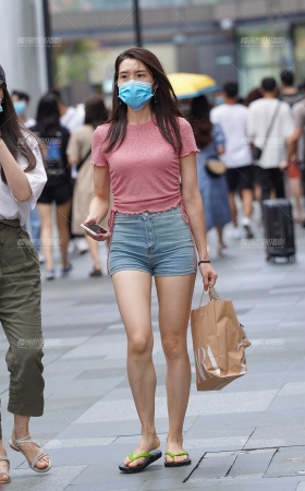 紧牛热裤 [17P]