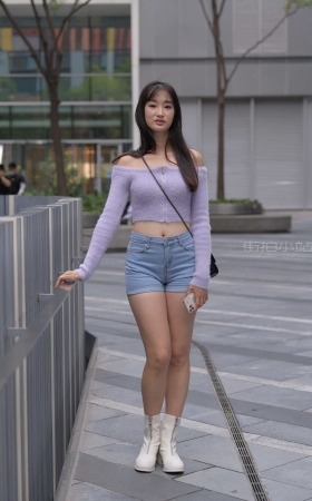 [一只麋鹿专区] 蓝色牛仔热裤美女<font color=red> [10P]</font>