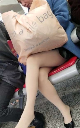 4k-少妇挑选，难受了对面的人