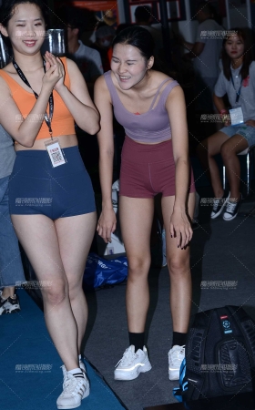 健体短裤小背心 [12P]