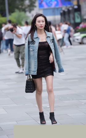 牛子衣服美女3A2721[822M]