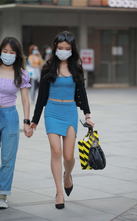 四九城嘎子街拍作品 - 你想要这样的女闺蜜吗