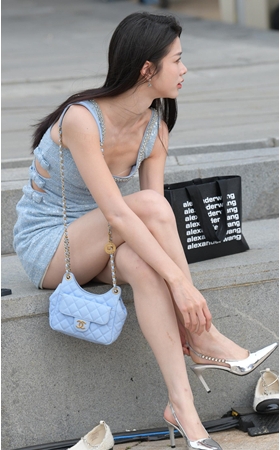 高跟美腿气质美女(219P)