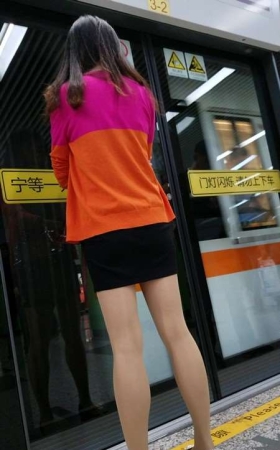 4K - 超性感好身材包臀裙街拍肉丝袜熟女美女