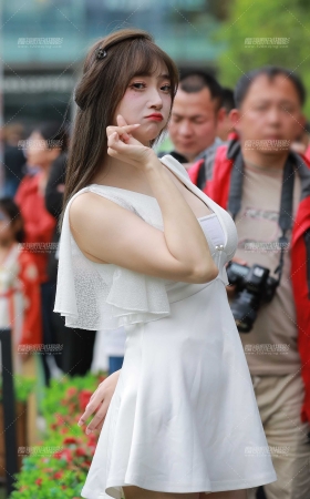 白短裙俏皮美女 [29P]