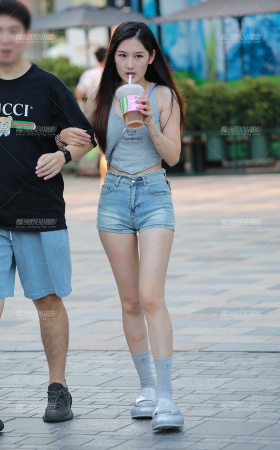 还是那条街还是那辣妈 [24P]