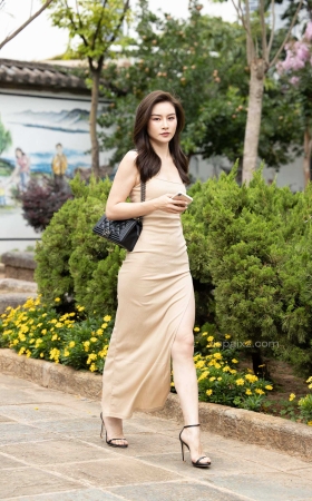 【范家辉大理旅拍作品】第一篇：淡黄色长裙美女<font color=red> [10P]</font>