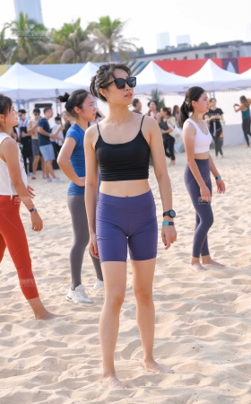 打排球 [13P]