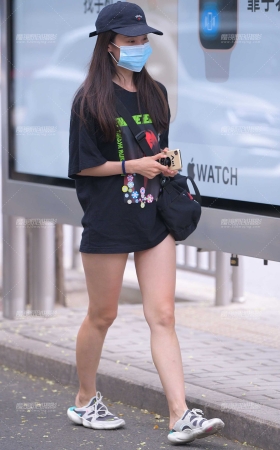 性感热裤美女 [21P]