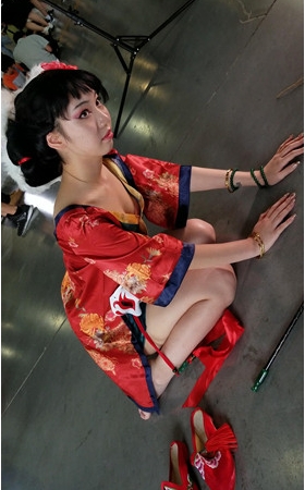 漫展上的妹子