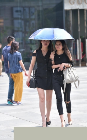 白皙美腿，高跟美女3A3193[642M]