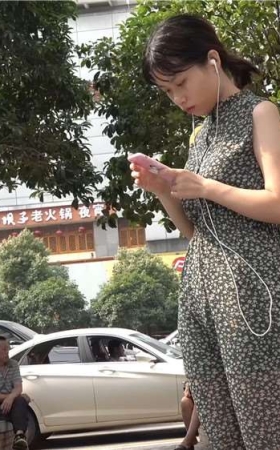 鲜嫩多汁的美足，妹纸更是清新可人