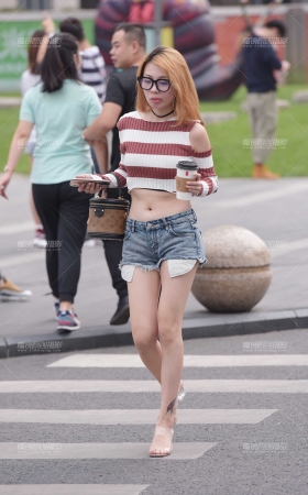 眼镜娘 [14P]