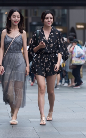 搭讪长腿小姐姐