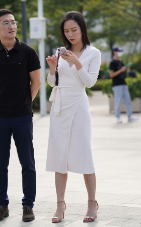 白裙女友