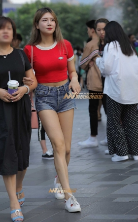 大长腿，漂亮乖女儿 [16P]