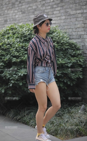 热裤小妹的月牙 [21P]