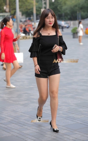 丰腴的女人 [22P]