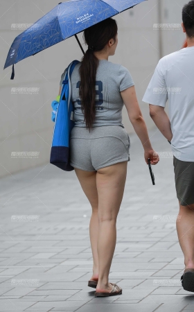 灰色热裤女友 [27P]