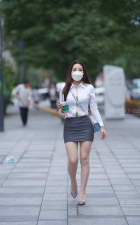 牛男街拍●下班~紧身包臀裙丝袜美女 【套图+视频】<font color=red> [10P]</font>