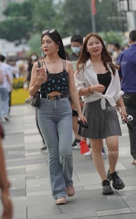 紧牛小姐姐 身材真美好 [25P]