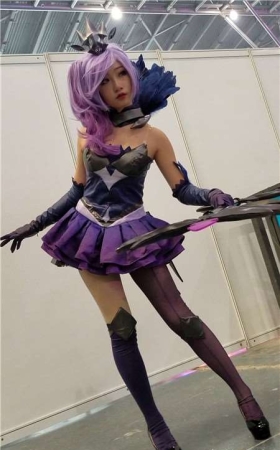 4K-玩cosplay的二次元美少女