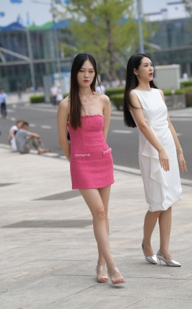 22828-10+90粉色美腿小姐姐