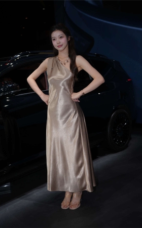 温婉迷人长裙