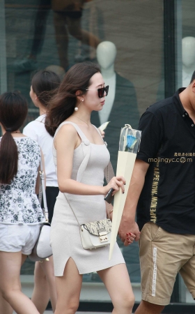 来个包臀裙美女大家鉴赏 [13P]