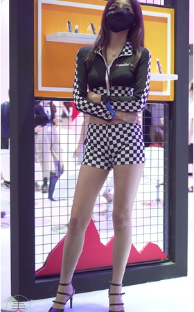 长腿女模