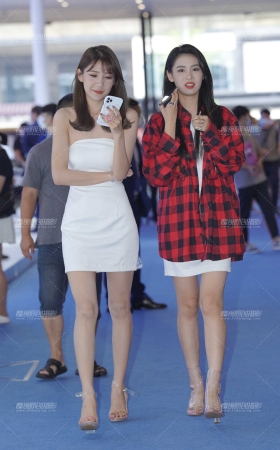 靓丽女孩 [15P]