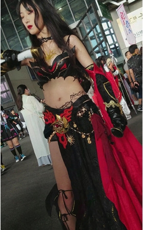 皮衣抹胸coser
