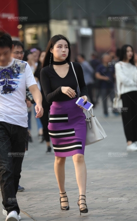 楚楚动人的好身材美女 [18P]