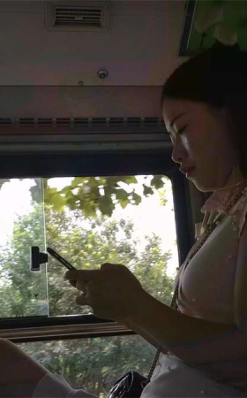 公交车美女