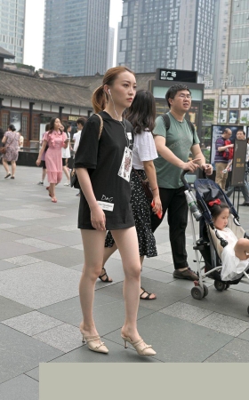 下装消失的高跟美腿美女3A625[509M]