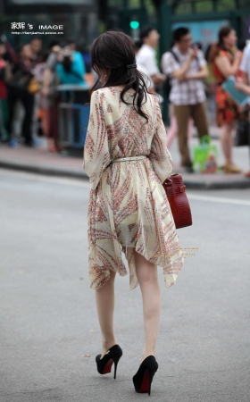 肉丝少妇好细的腿 [18P]