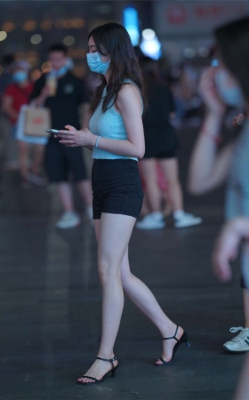 牛仔短裤美丽显腿