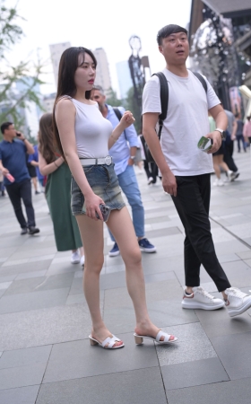 白皙美长腿