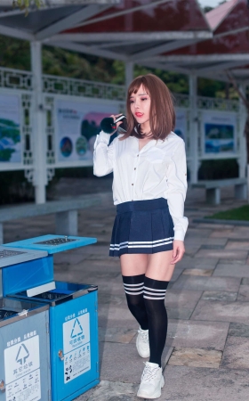 御风街拍 网红艾小青的绝对领域魅力