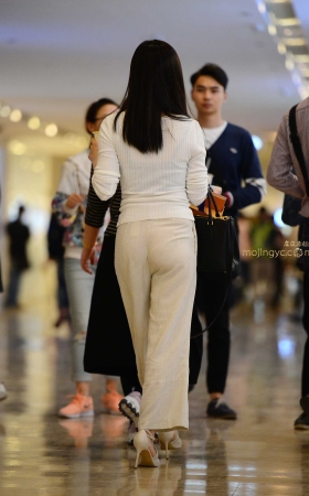 德基里的少妇----（12P） [12P]
