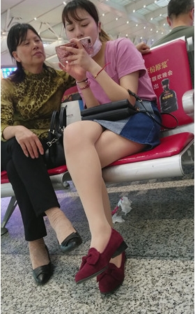 肉丝红鞋小姐姐