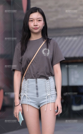 长腿热裤小姐姐~ [16P]