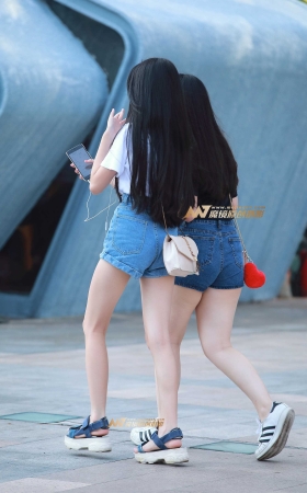 热裤，美腿， [10P]