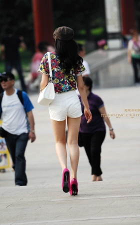 2016-08-23窈窕白裤妹妹32张 [32P]
