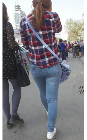 牛仔长裤妹子