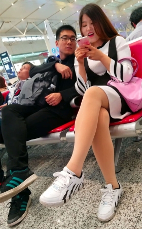 这个肉丝美女还可以哦