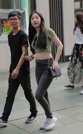 甜美靓丽牛仔裤